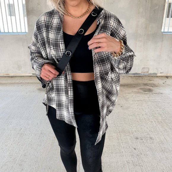 Grey & Cream Plaid Button Down Flannel - Size Small - Picture 2 of 7